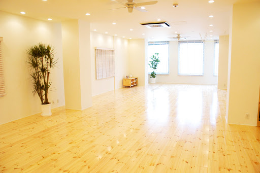 スタジオ・ヨギー銀座