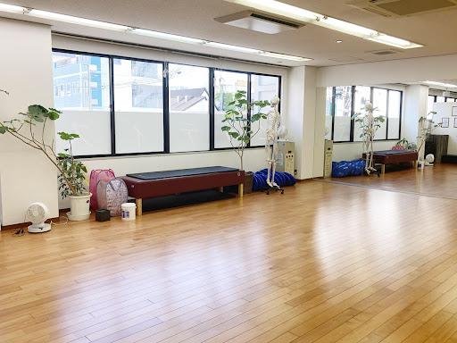 zen place ピラティス 高槻